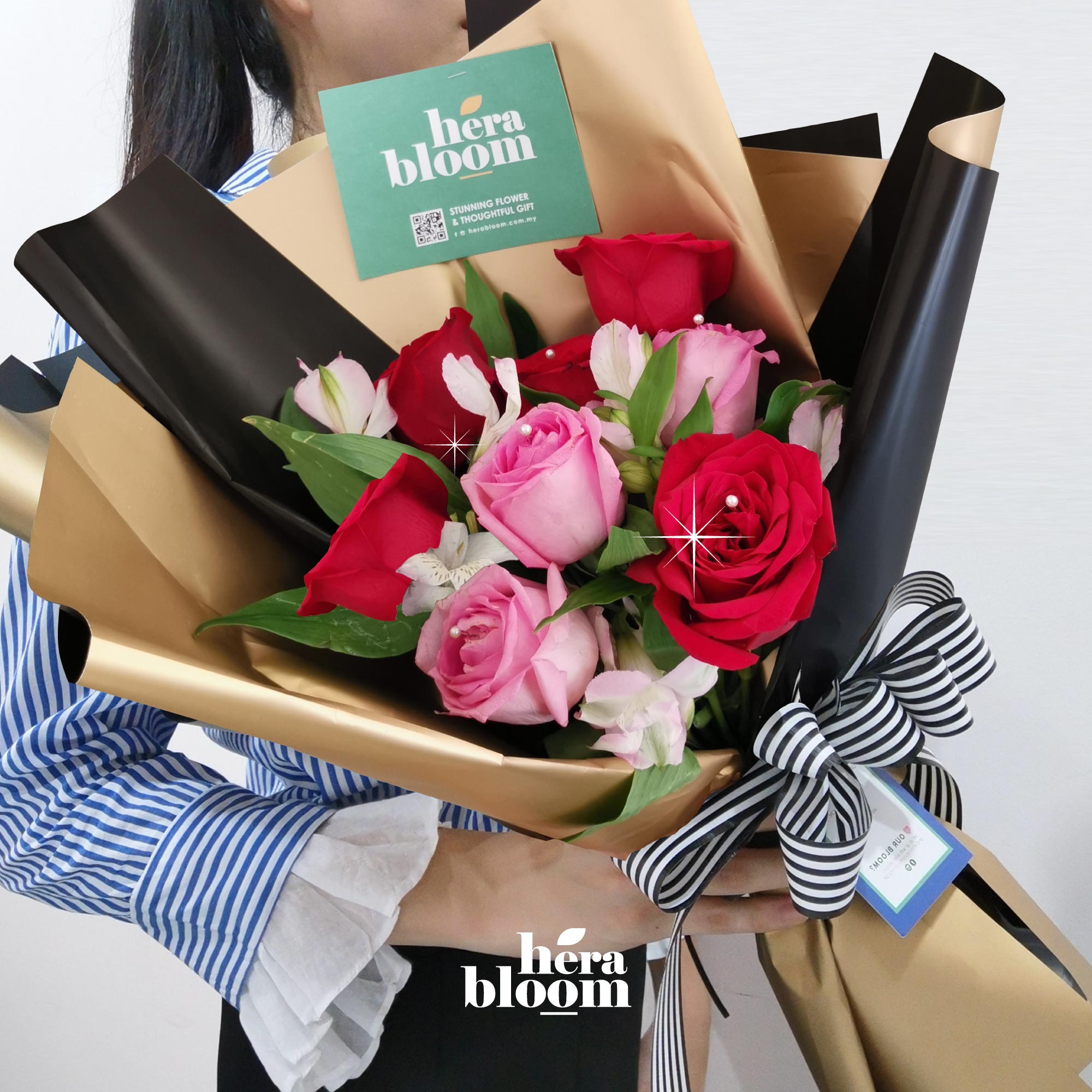 Pink Red Rose Bouquet - Hera Bloom