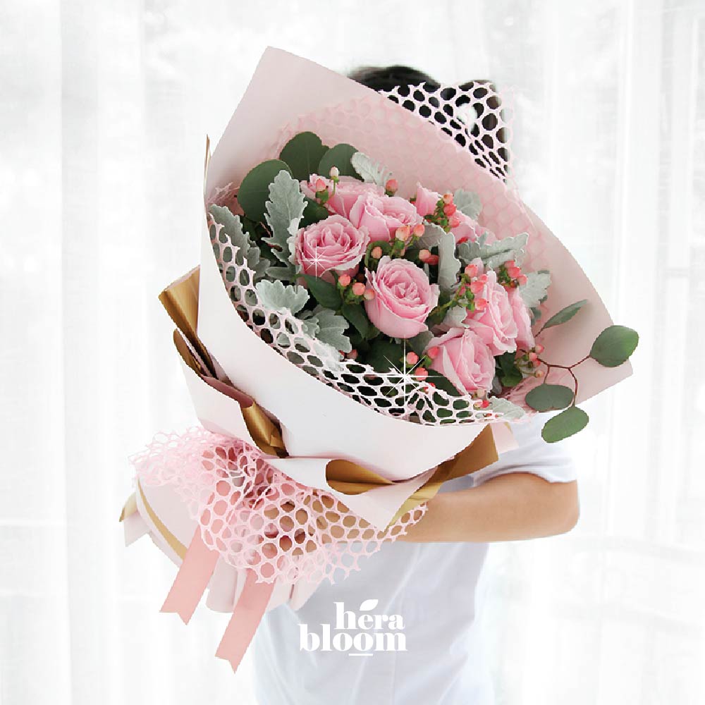 Pink Rose Bouquet - Hera Bloom